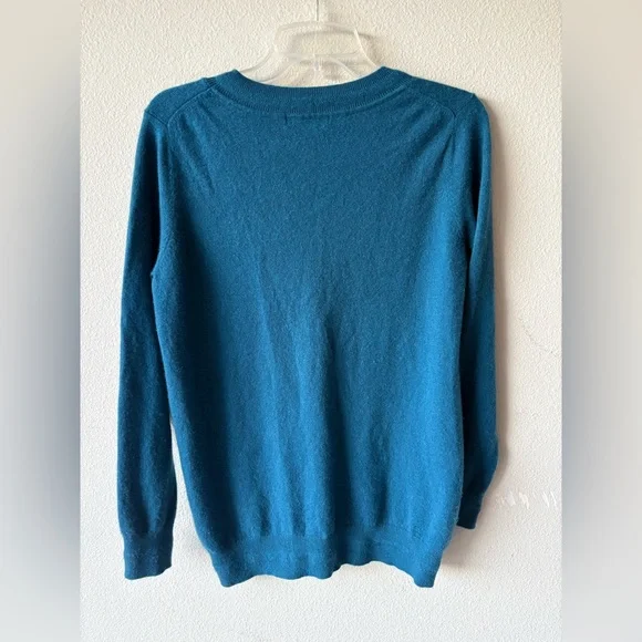 Boden V-Neck Sweater 100% cashmere - Picture 3 of 3